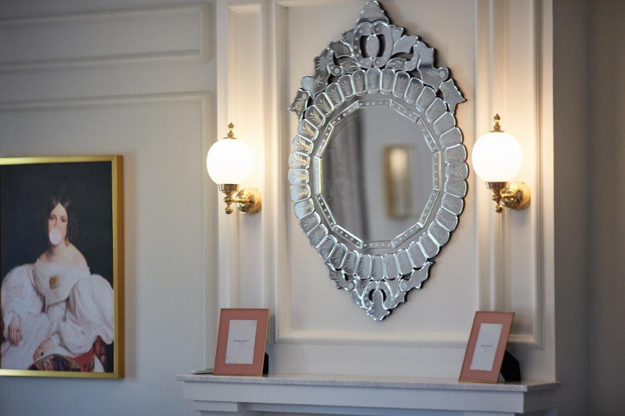 The Doors Luxury Apartment Mosonmagyaróvár Extérieur photo